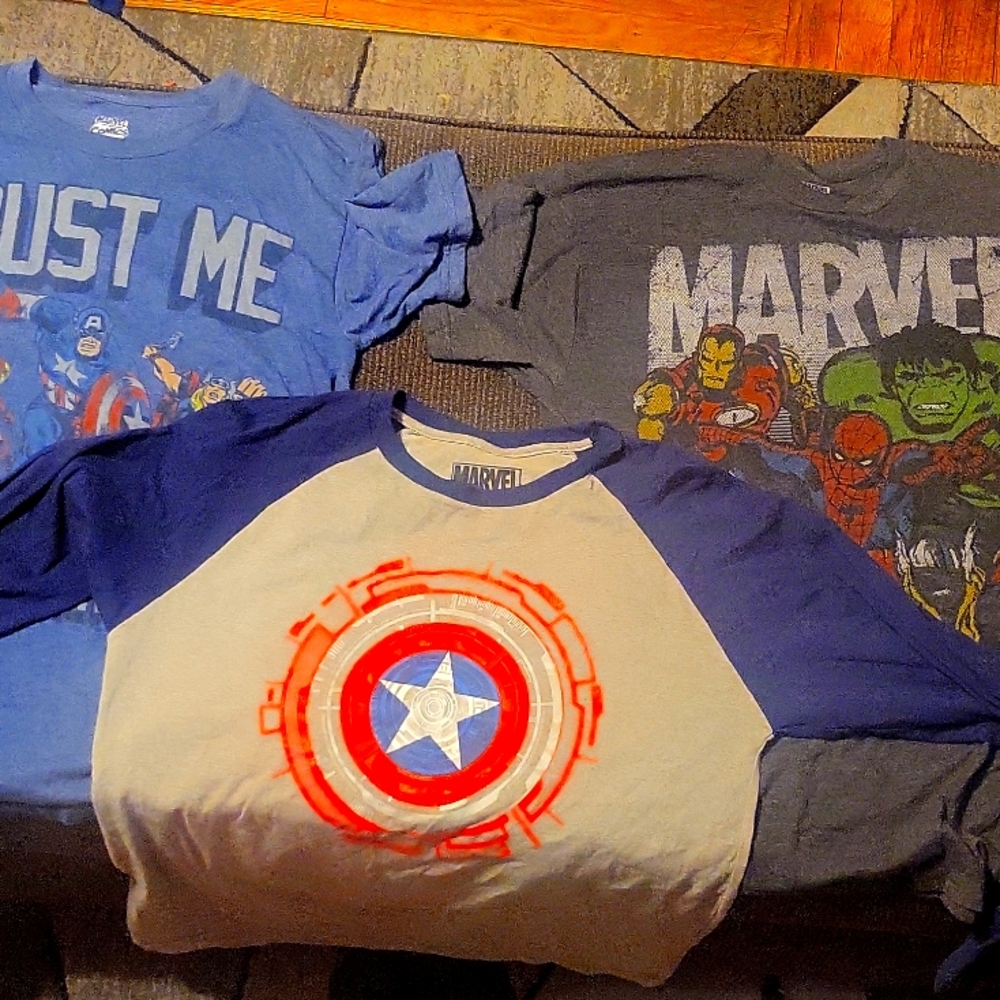 Marvel shirts, Mens small